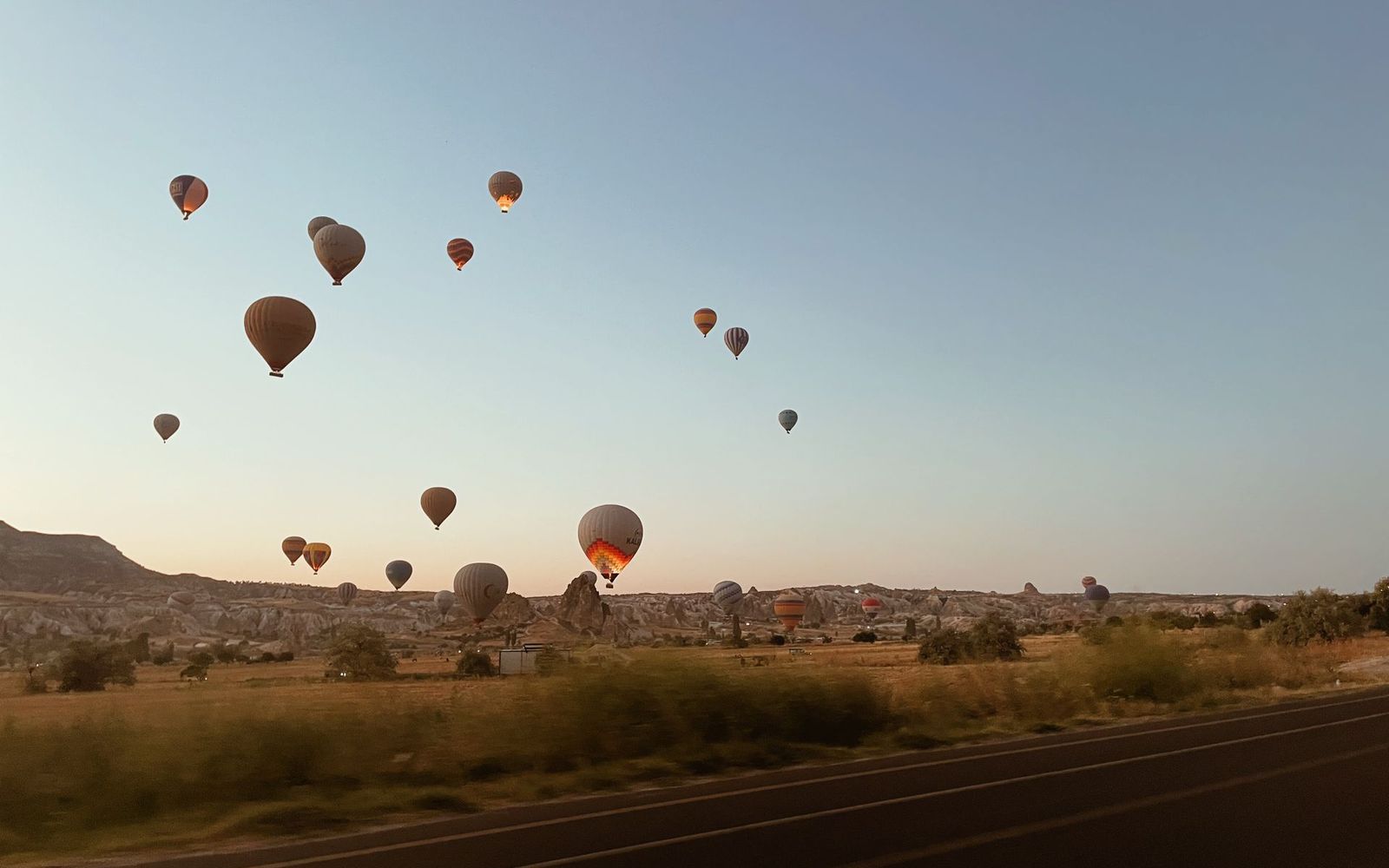 Kapadokya Balon ve Peribacaları Turu